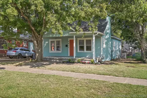 Exterior - 2617 E 10th St, Tulsa, OK 74104 photo 2 of 5
