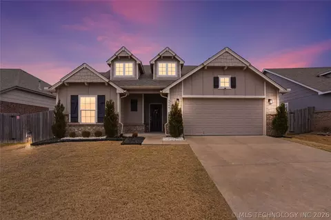 3908 W 103rd Pl S, Jenks, OK 74037