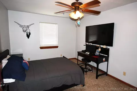 Bedroom - 1508 N 3rd Ave, Warner, OK 74469 photo 6 of 6