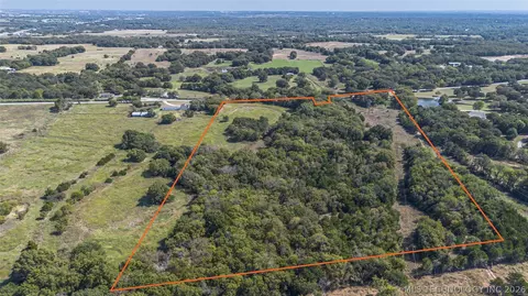 Chickasaw Trail, Davis, OK 73030