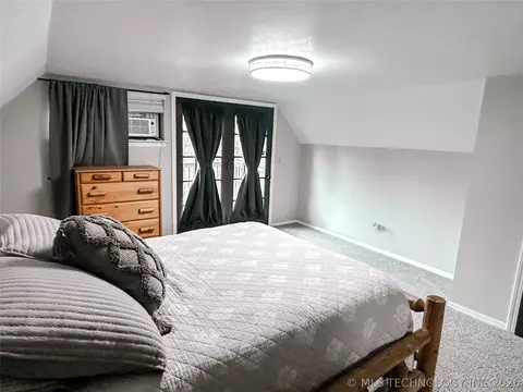 Bedroom - 721 Mohawk Dr, Eufaula, OK 74432 photo 6 of 7