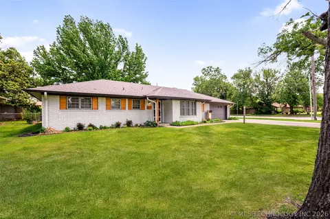 6023 S Irvington Ave, Tulsa, OK 74135