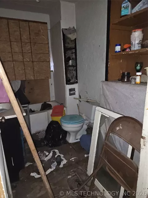 612 E 2nd St, Cushing, OK 74023 photo 14