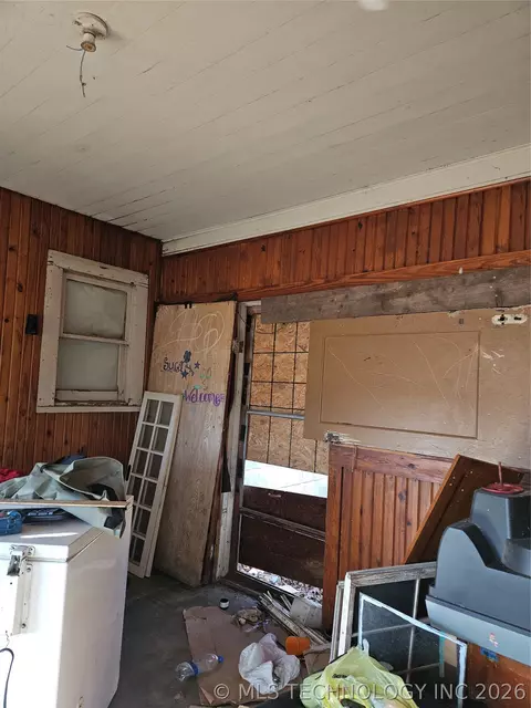612 E 2nd St, Cushing, OK 74023 photo 21