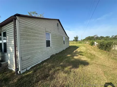 Exterior - 410800 E 1135 Rd, Stidham, OK 74461 photo 3 of 4
