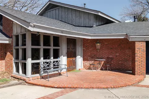 2100 N Star Ct, Bartlesville, OK 74006