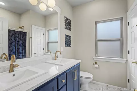 13852 S 21st St E, Bixby, OK 74008 photo 23