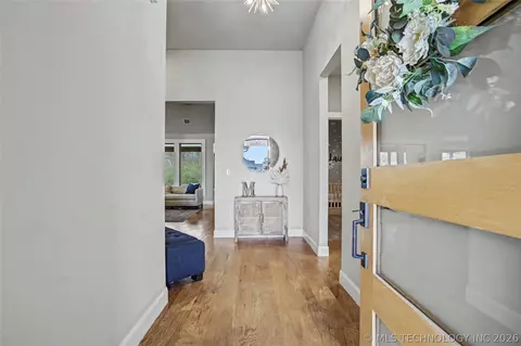 13852 S 21st St E, Bixby, OK 74008 photo 3
