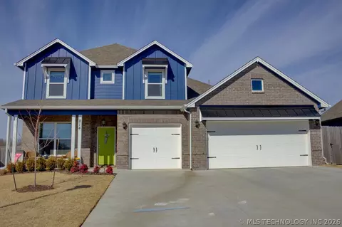 814 Honolulu Pl, Broken Arrow, OK 74012