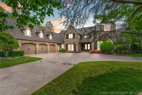 301 E Glendale St S, Broken Arrow, OK 74011