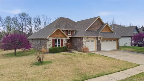 1124 W Fargo Dr, Broken Arrow, OK 74012