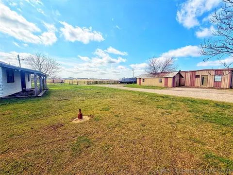 6655 E 133, Holdenville, OK 74848