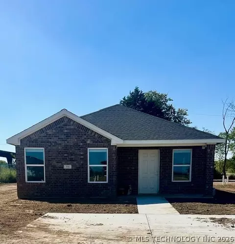 713 Elm St, Seminole, OK 74868