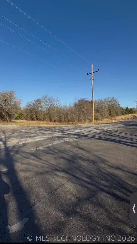 Cheek, Lone Grove, OK 73443