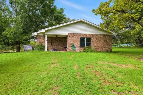 305 W E, Milburn, OK 73450