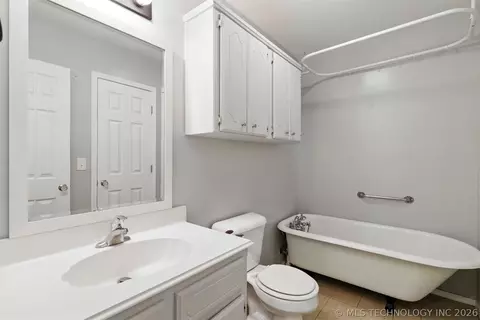 Bath - 305 W E, Milburn, OK 73450 photo 1 of 1
