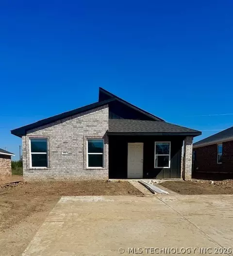 832 Elm St, Seminole, OK 74868