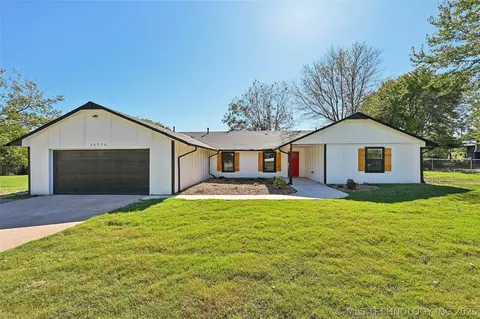 20976 E 65th St S, Broken Arrow, OK 74014