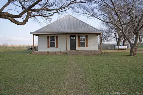 25437 E 690 Rd, Wagoner, OK 74467