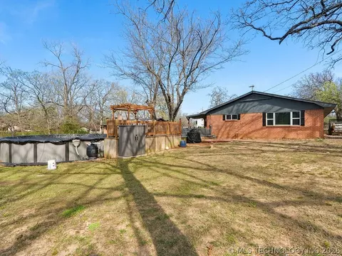 Exterior - 2731 E 7th St, Ada, OK 74820 photo 19 of 21