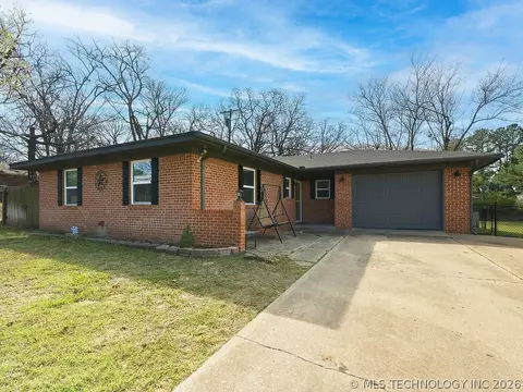 Exterior - 2731 E 7th St, Ada, OK 74820 photo 1 of 21