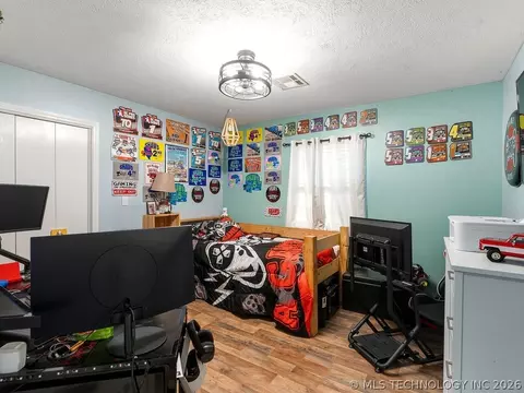 Bedroom - 2731 E 7th St, Ada, OK 74820 photo 3 of 5