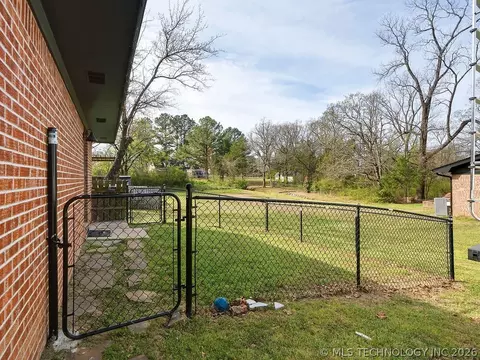 Exterior - 2731 E 7th St, Ada, OK 74820 photo 16 of 21
