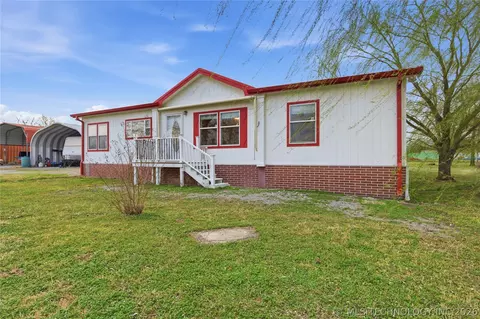 13852 S 433 Rd, Chouteau, OK 74337