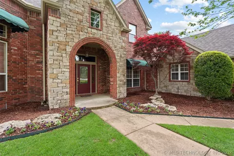 213 Ashton Dr, Broken Arrow, OK 74014