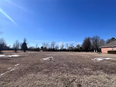 1709 Crestview Ave, Muskogee, OK 74401