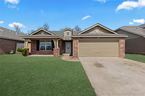 8653 E 160th St S, Bixby, OK 74008