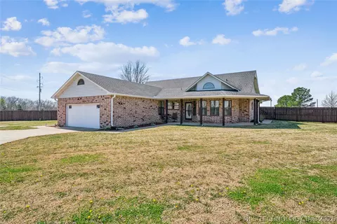 1716 NE Graham Ct, Pryor, OK 74361