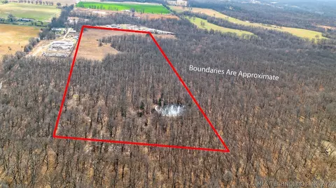 E 380 Road, Jay, OK 74346