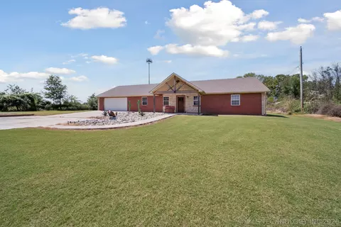 15375 N 247th Rd, Okmulgee, OK 74447
