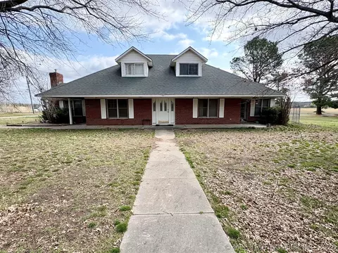 151 S 2nd St, Porter, OK 74454