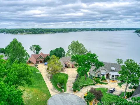 31709 S 600 Pl, Grove, OK 74344