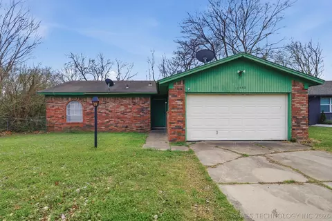 11552 E 27th Ct, Tulsa, OK 74129