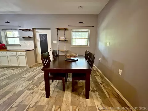 Dining - 20005 Hwy 80, Hulbert, OK 74441 photo 2 of 4
