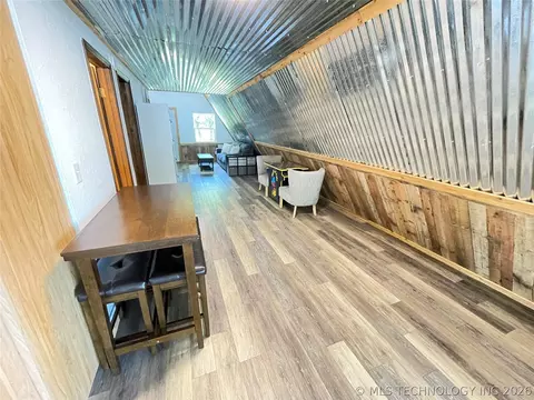 Entry Way - 421375 E 1150 Rd, Eufaula, OK 74432 photo 2 of 2
