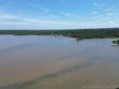 View/Area - 421375 E 1150 Rd, Eufaula, OK 74432 photo 3 of 8