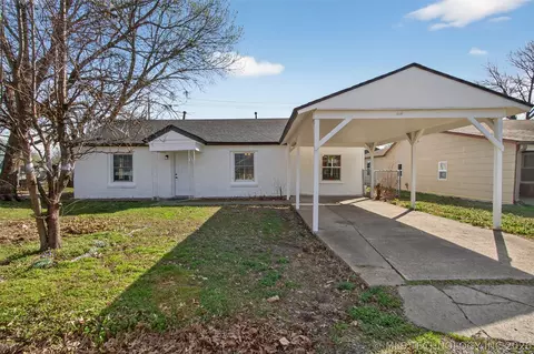 403 N Ora St, Pryor, OK 74361