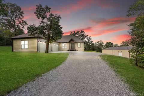 20944 E 440 Rd, Claremore, OK 74017