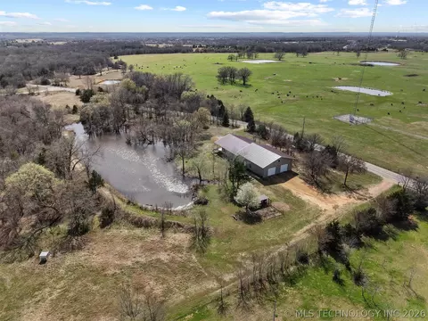 8500 S Rock Creek St, Tishomingo, OK 73460