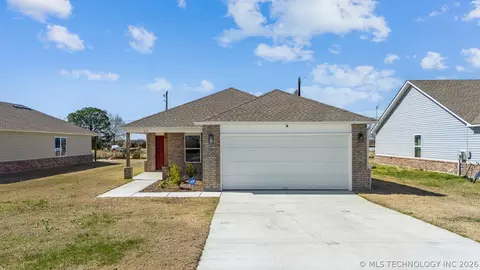 715 N Dogwood Ave, Beggs, OK 74421