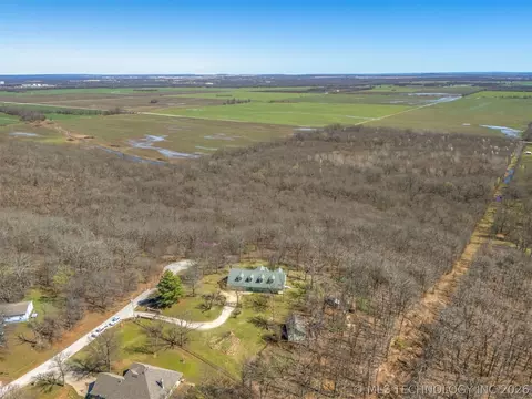29612 E 32nd St S, Broken Arrow, OK 74014