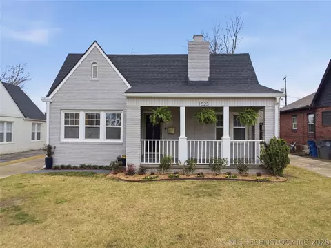 1523 S Gary Pl, Tulsa, OK 74112