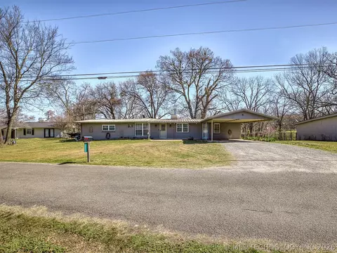 Exterior - 32033 E 695 Way, Wagoner, OK 74467 photo 6 of 21