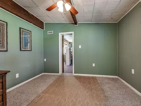Bedroom - 32033 E 695 Way, Wagoner, OK 74467 photo 4 of 5
