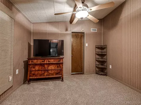Bedroom - 32033 E 695 Way, Wagoner, OK 74467 photo 2 of 5