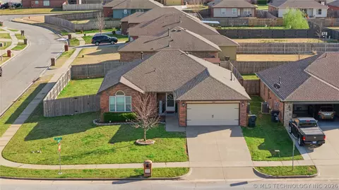 13084 E 134th Pl N, Collinsville, OK 74021